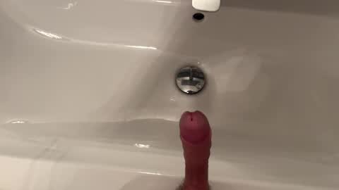 Snapshot of your2pumpchump chatting on 12/11/24, 03:26 your2pumpchump online show from 12/11/24, 03:26