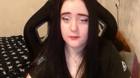 your_8a8y online show from 01/20/25, 01:53