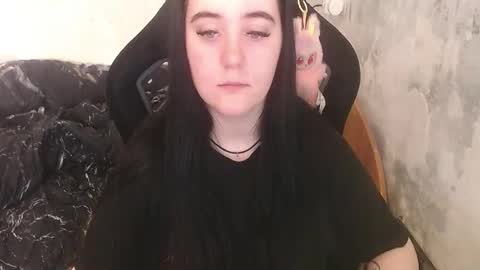 your_8a8y online show from 03/12/26, 04:51