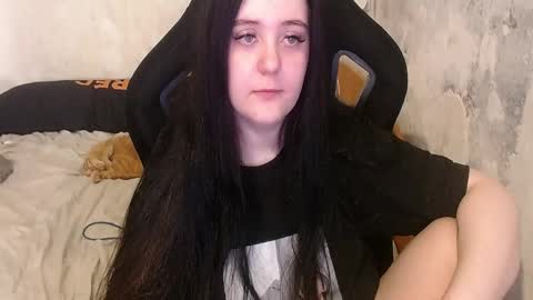 your_8a8y online show from 04/10/26, 08:08