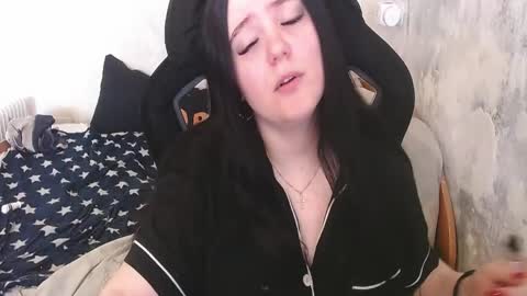 your_8a8y online show from 04/15/26, 10:00