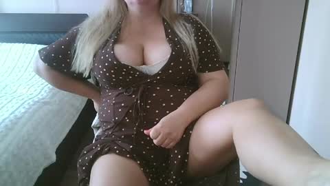 Snapshot of your__maria chatting on 05/20/26, 08:31 Maria Love online show from 05/20/26, 08:31