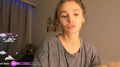 Camilla online show from 10/16/25, 07:37