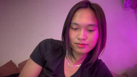 Snapshot of your_angelxx chatting on 11/24/25, 02:55 Scent online show from 11/24/25, 02:55