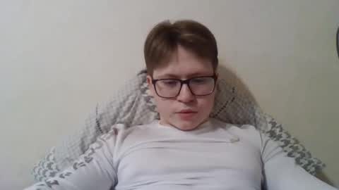 Max online show from 02/15/26, 09:08