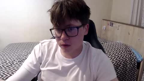 Max online show from 06/10/26, 05:07