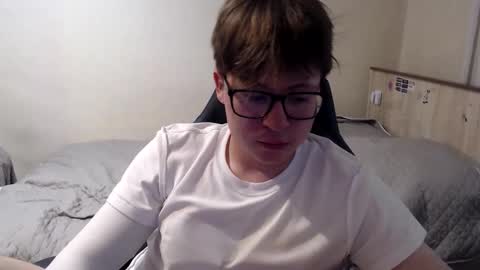 Max online show from 06/11/26, 06:33
