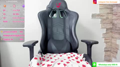 Snapshot of your_bunnygirl chatting on 02/15/25, 07:28 Gigi online show from 02/15/25, 07:28