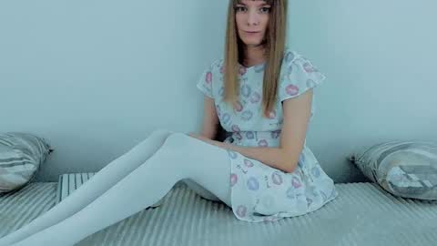 Lily online show from 12/15/25, 03:33