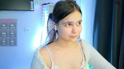 Snapshot of your_casual_vibes chatting on 07/06/26, 06:43 Julia Next stream online show from 07/06/26, 06:43