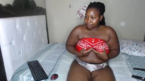 Snapshot of your_dirty_slutt chatting on 11/30/25, 11:42 your_dirty_slutt online show from 11/30/25, 11:42