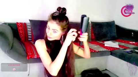 Cvetelina online show from 12/16/25, 12:32