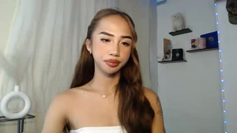 your_girl_cessxoxo online show from 04/18/26, 08:51