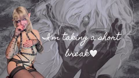 Snapshot of your_gothic_elf chatting on 12/15/24, 05:13 Stella online show from 12/15/24, 05:13