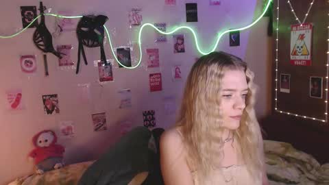 Your Horny Friends online show from 11/01/25, 02:19