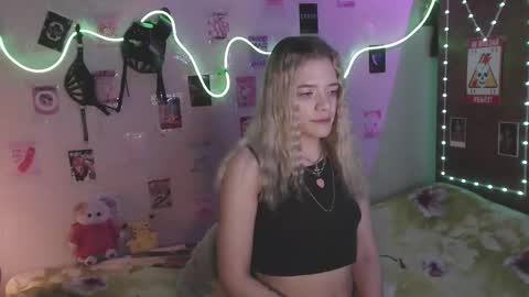 Your Horny Friends online show from 11/04/25, 01:43