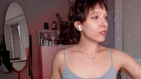 Alex and Kris long hair online show from 10/22/25, 01:33