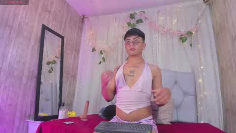 Snapshot of your_kitty_boy chatting on 07/14/26, 08:58 your_kitty_boy online show from 07/14/26, 08:58