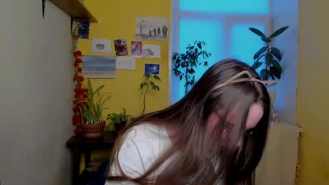 Snapshot of your_leslie chatting on 12/30/24, 12:31 Leslie online show from 12/30/24, 12:31