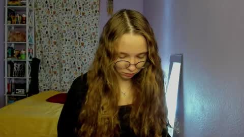 Snapshot of your_leslie chatting on 11/09/25, 09:57 Leslie online show from 11/09/25, 09:57