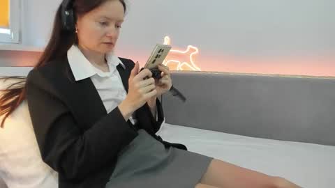 Snapshot of your_librarian chatting on 03/16/26, 11:14 Your Librarian online show from 03/16/26, 11:14