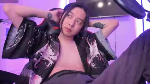 Han   online show from 11/04/25, 12:54