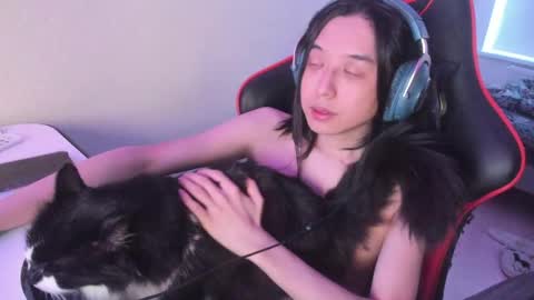 Han   online show from 06/03/26, 03:42