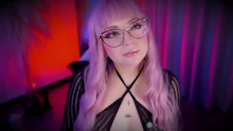 Cami independent model online show from 04/19/26, 08:13