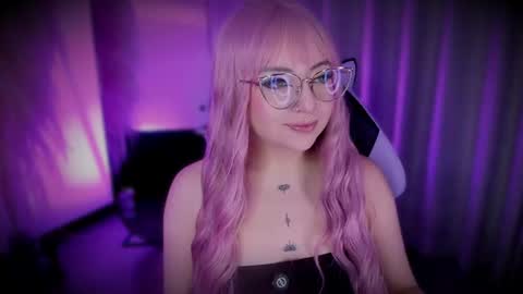 Cami independent model online show from 07/21/26, 06:05