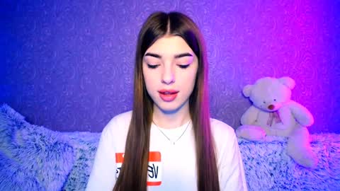 Snapshot of your_moon18 chatting on 12/14/24, 06:02 Zarina online show from 12/14/24, 06:02