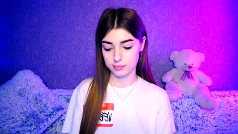 Snapshot of your_moon18 chatting on 12/16/24, 12:48 Zarina online show from 12/16/24, 12:48