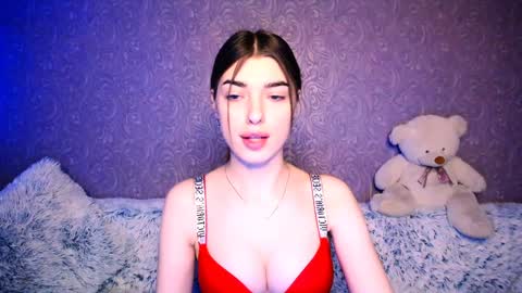 Snapshot of your_moon18 chatting on 12/25/24, 10:16 Zarina online show from 12/25/24, 10:16