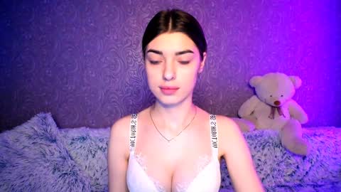 Snapshot of your_moon18 chatting on 01/19/25, 08:51 Zarina online show from 01/19/25, 08:51