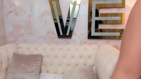 Evelin  online show from 10/07/25, 10:07