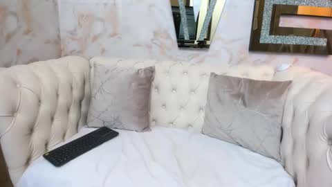 Evelin  online show from 11/06/25, 08:10