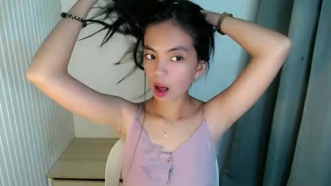 Snapshot of your_nikka22 chatting on 11/12/25, 08:04 your_nikka22 online show from 11/12/25, 08:04