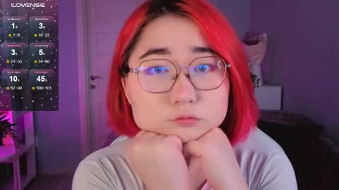 Snapshot of your_peachy_girl chatting on 09/22/25, 06:59 Lilian online show from 09/22/25, 06:59