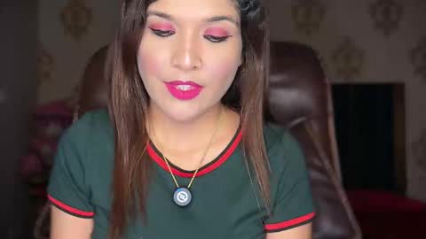 Snapshot of your_priya_77 chatting on 10/28/25, 06:54 sonam online show from 10/28/25, 06:54