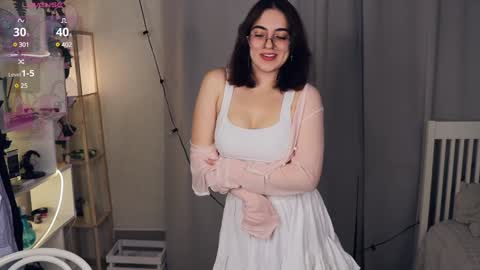 Snapshot of your_reward chatting on 01/11/25, 07:06 Luna online show from 01/11/25, 07:06