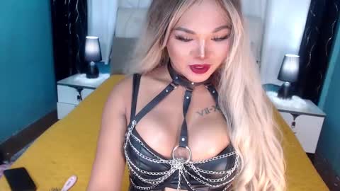 Snapshot of your_sex_addiction_69 chatting on 01/15/25, 04:36 Casie online show from 01/15/25, 04:36