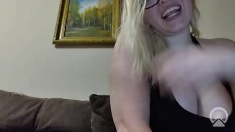 Roxy online show from 07/27/26, 07:32
