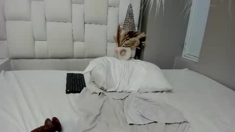Snapshot of your_sissytrans chatting on 06/20/26, 11:13 NATASHA online show from 06/20/26, 11:13