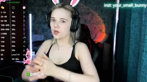 Molly online show from 06/05/26, 02:18
