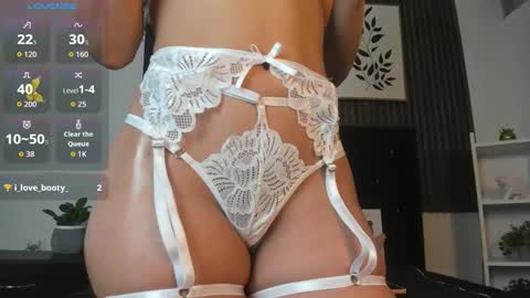 Snapshot of your_submissive_ chatting on 11/25/25, 10:43 your_submissive_ online show from 11/25/25, 10:43