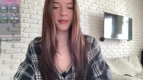 Mia  online show from 01/19/26, 11:25