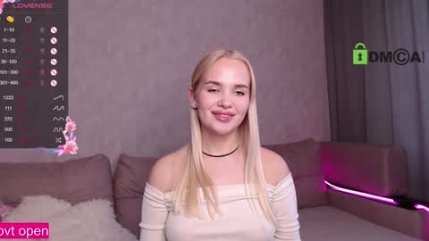 Snapshot of your_sweetie_ chatting on 12/07/24, 06:32 Lolli  Instagram  lollii 1  online show from 12/07/24, 06:32
