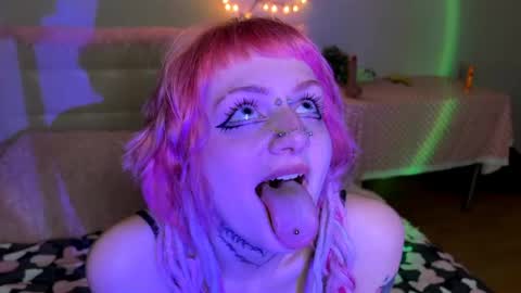 Snapshot of your_sweetpussy chatting on 05/30/26, 08:28 Anya online show from 05/30/26, 08:28