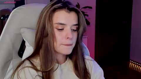 Anikka online show from 10/04/25, 08:40