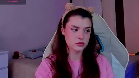 Anikka online show from 02/17/26, 10:23