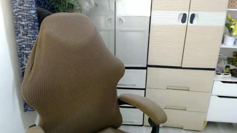 yourasian_eric online show from 02/20/26, 08:09